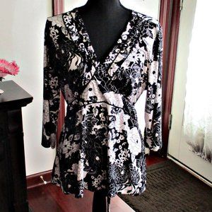 Black & White Floral Pattern Back-Tie Shirt by Christopher & Banks-XL